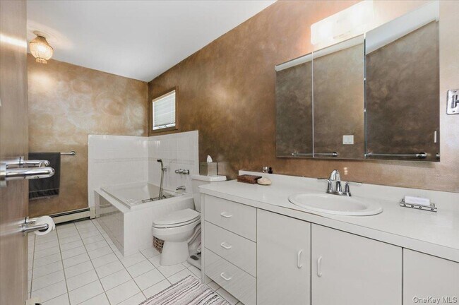 Building Photo - 14 Vinton St