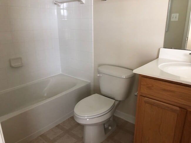 Building Photo - 3 Bedroom Townhome in Waynesboro!