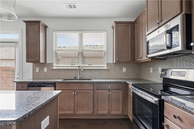 Building Photo - 5316 Radford Loop