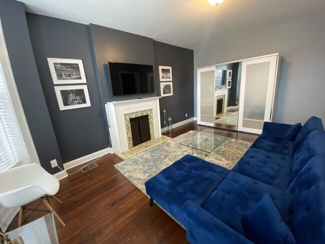 Building Photo - 2244 N Dayton St