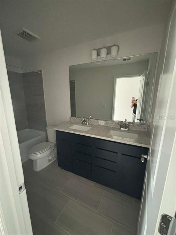 Building Photo - 11301 Nona Sound St