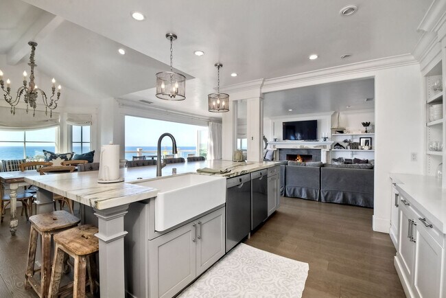 Building Photo - 3636 Carlsbad Blvd