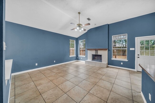 Building Photo - 15007 Chestnut Falls Dr
