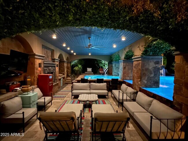 Building Photo - 3452 E Jaeger Cir