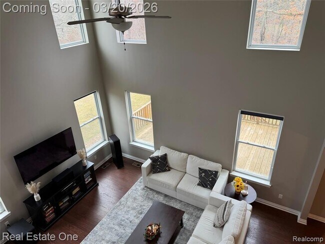 Building Photo - 58206 Sunflower Cir N