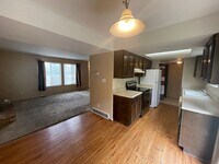 Building Photo - 785-787 S 200 E