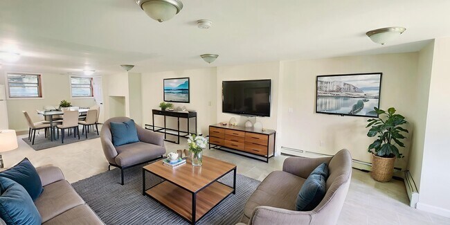 Building Photo - 300 Paterson Plank Rd