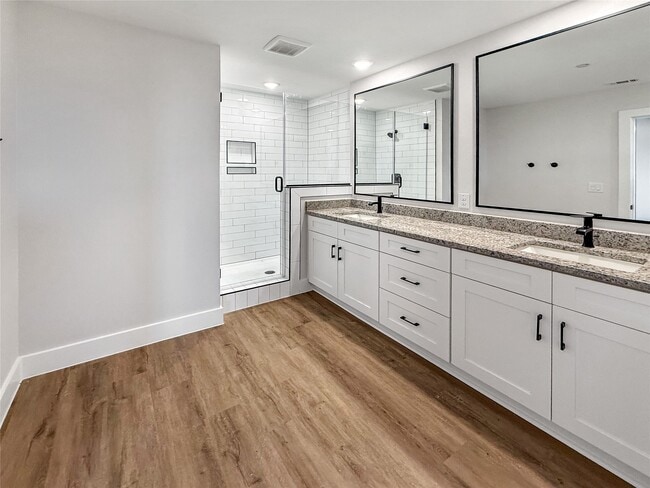 Building Photo - 5613 Mobeetie Lp