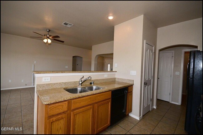 Building Photo - 5806 Redstone Mesa Ct