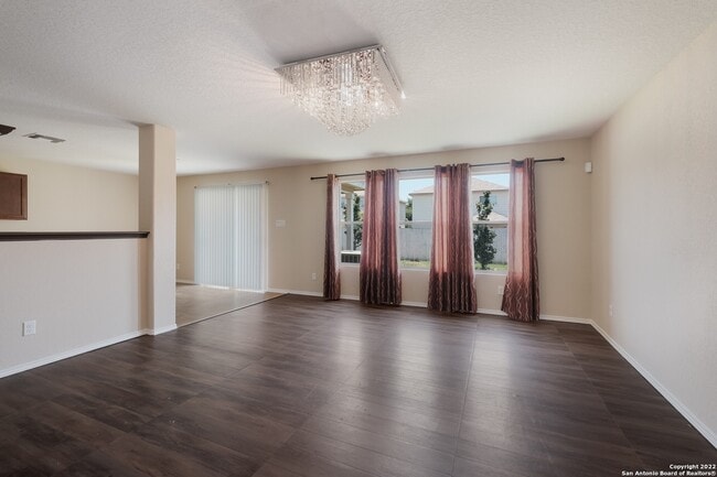 Building Photo - 9214 Pacific Maple
