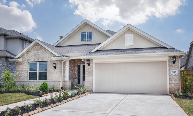 Building Photo - 8726 Fairbrook Dr