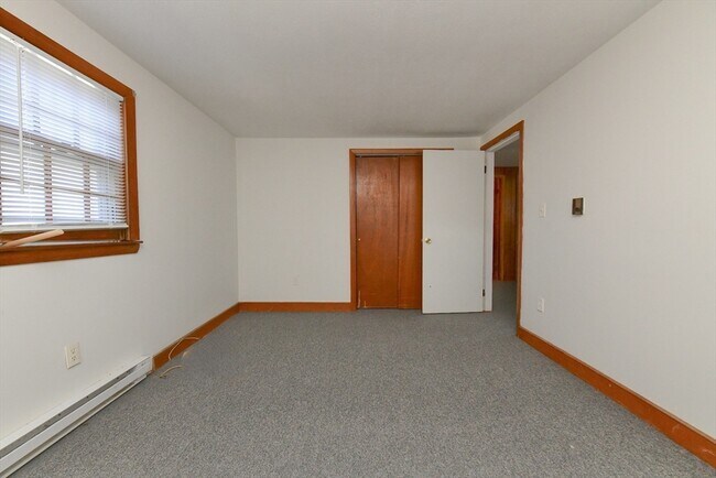 Building Photo - 65 Pleasant St