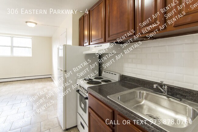 Building Photo - 306 Eastern Pkwy