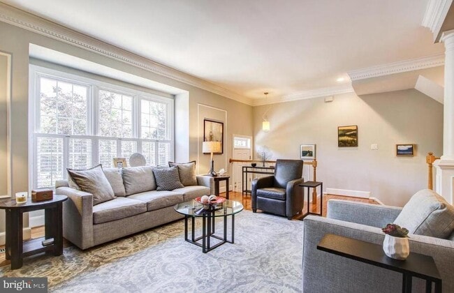 Building Photo - 9936 Foxborough Cir