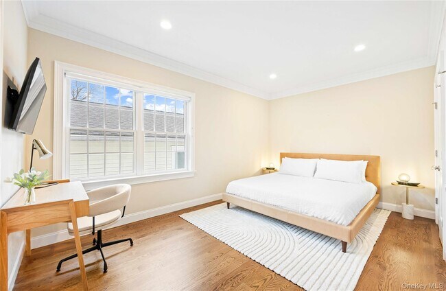 Building Photo - 420 Midland Ave