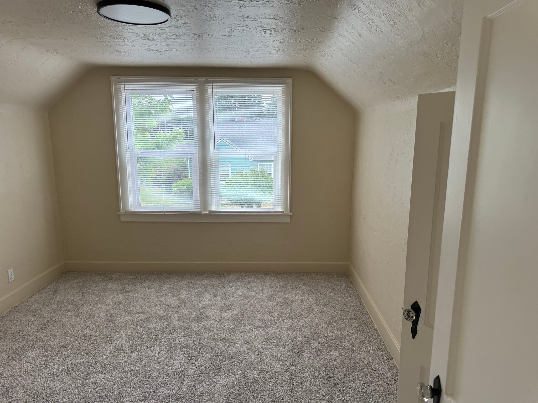 Building Photo - 790 17th St NE