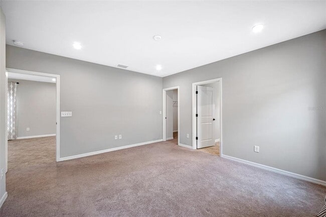 Building Photo - 11230 High Noon Trl