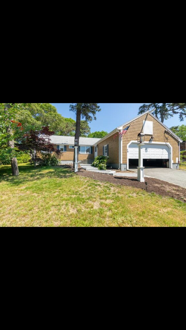 Building Photo - 76 Bay Rd