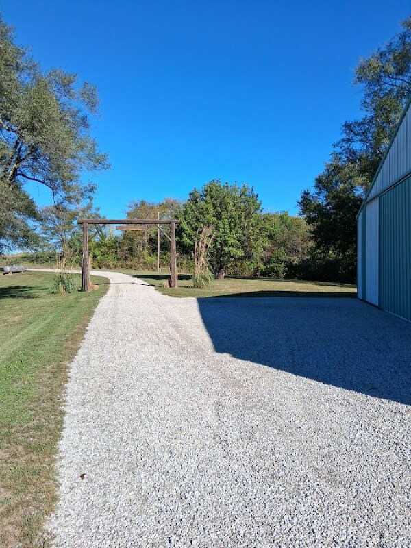 Building Photo - 6860 SE Prescher Rd