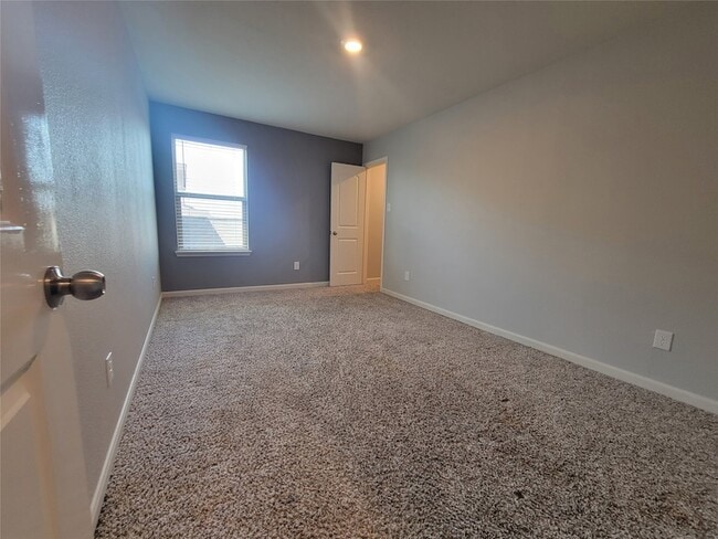 Building Photo - 3012 Villegas Wy
