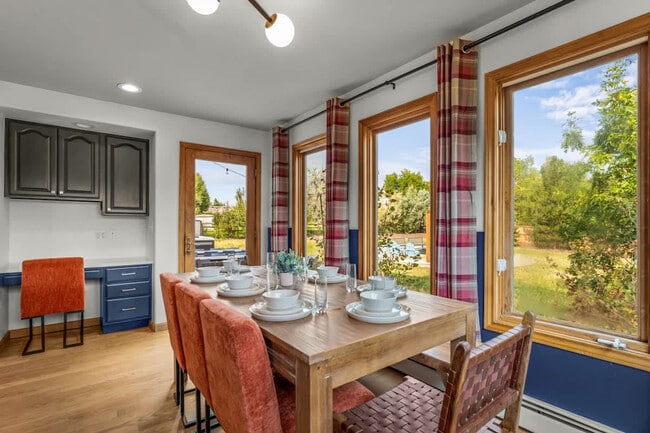 Building Photo - 7208 Secrest Ct