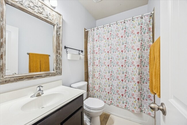 Building Photo - 8103 Heartbrook Field Ln