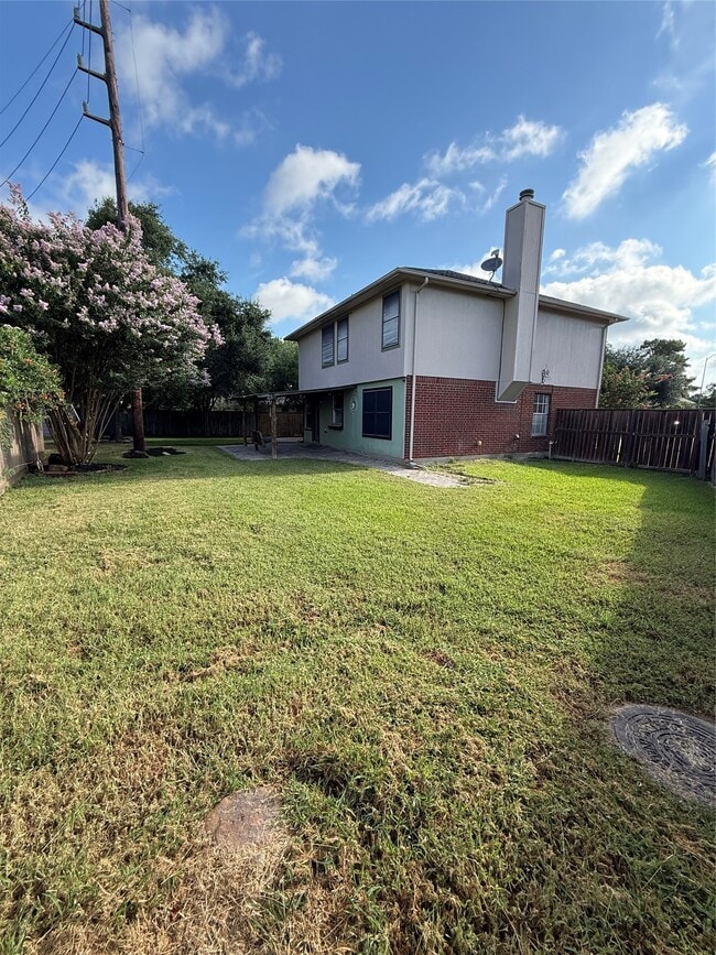 Building Photo - 20823 Camphor Tree Dr