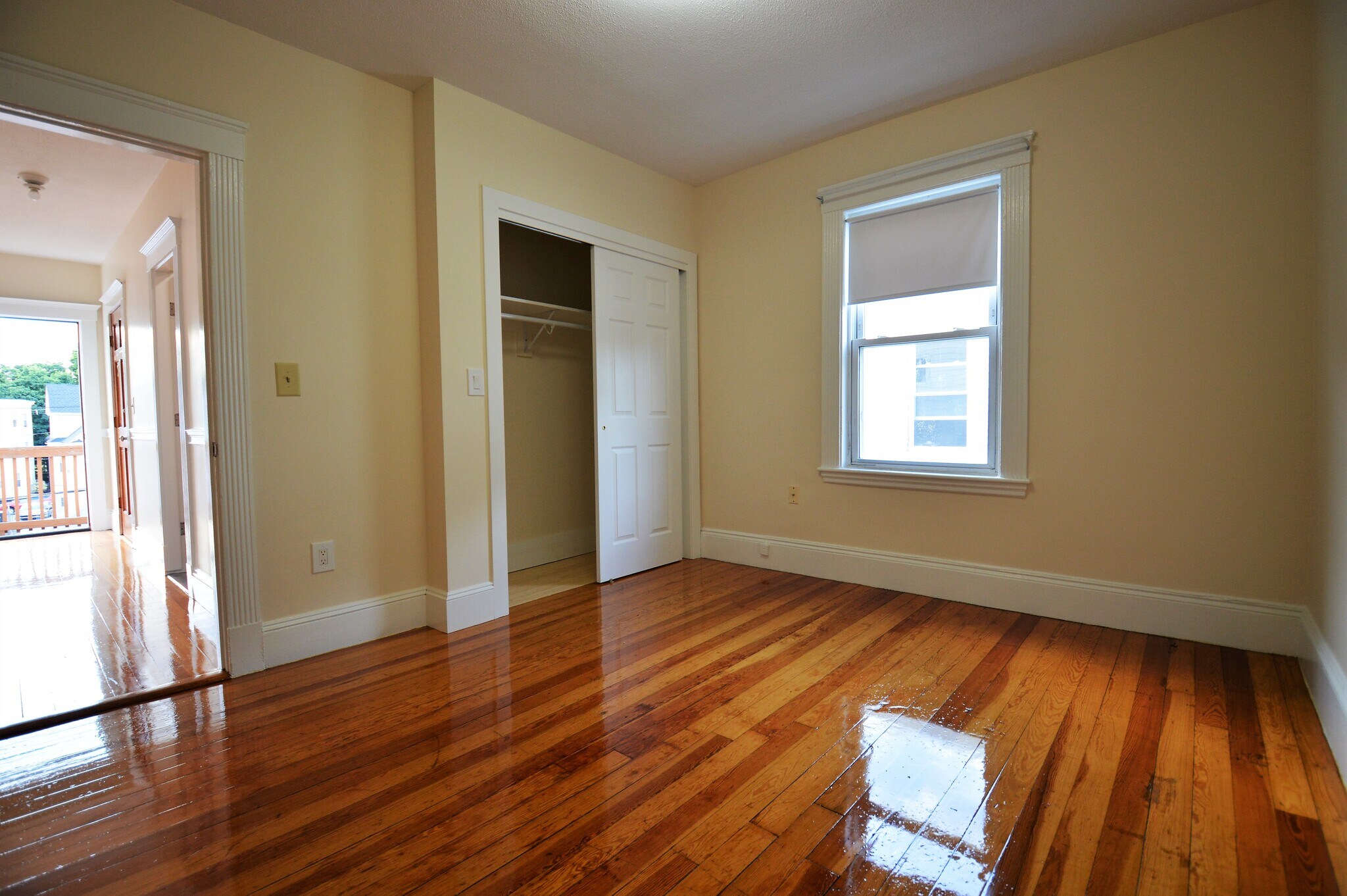 Building Photo - 39 Montfern Ave