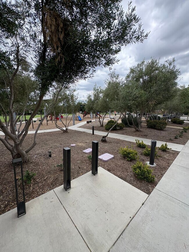 Building Photo - 3160 E Yountville Dr