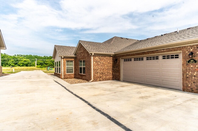 Primary Photo - 102 Legacy Dr