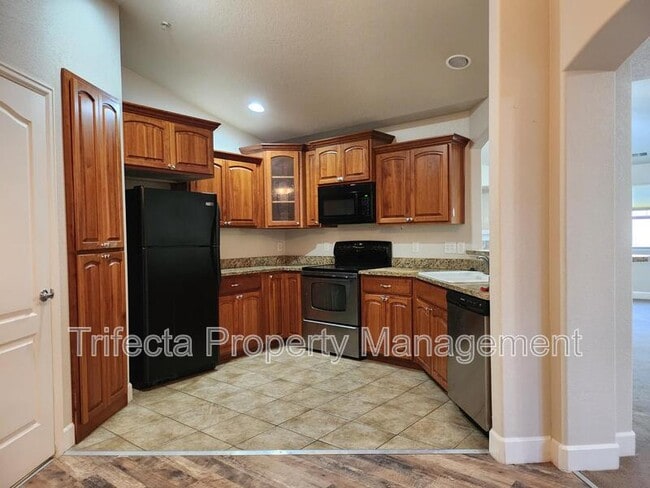 Building Photo - 4101 Crittenton Ln