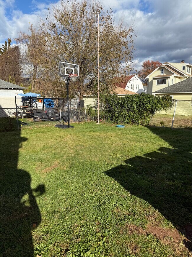 Building Photo - 182 Arnoldale Rd