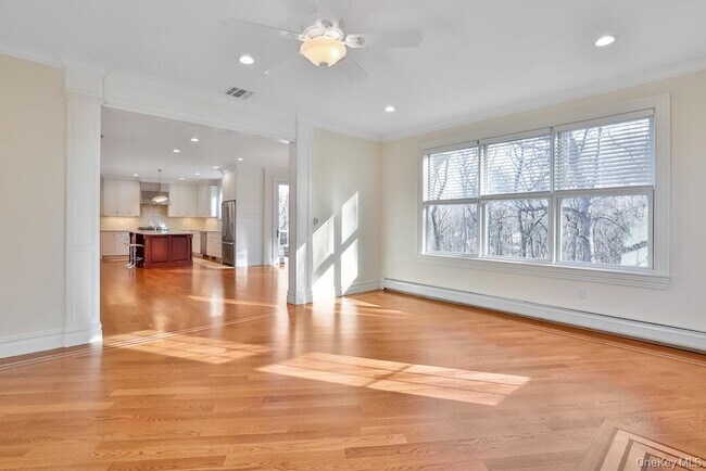 Building Photo - 34 Renfrew Rd