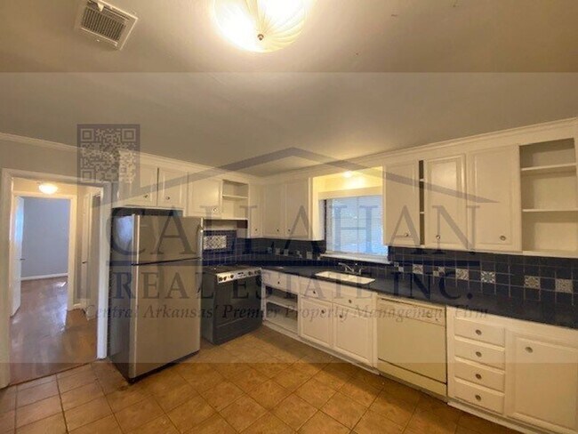 Building Photo - NLR 2 Bedroom Home