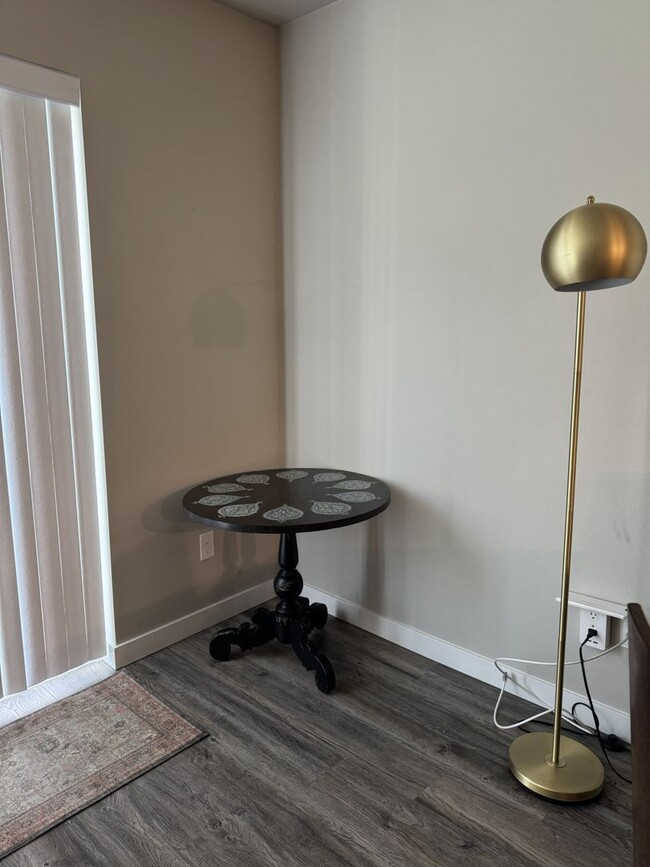 Building Photo - Furnished Hermiston Rental