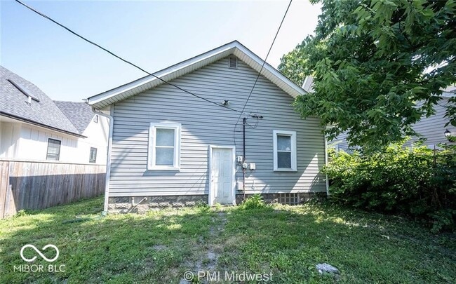 Building Photo - 1529 E Ohio St