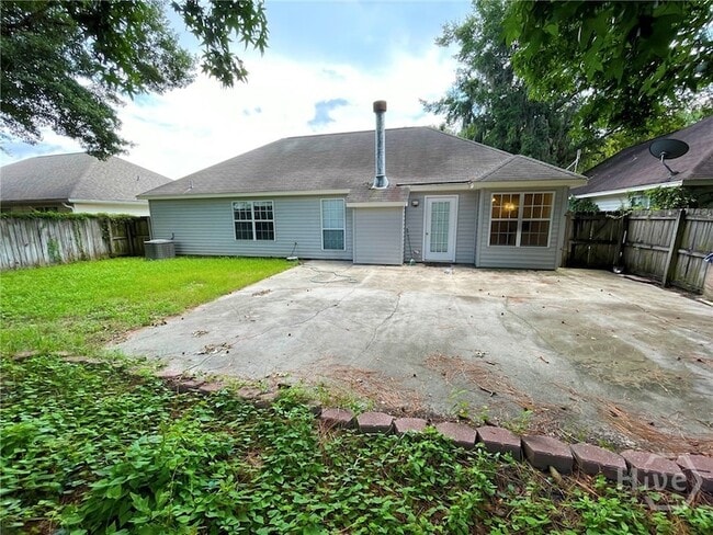 Building Photo - 128 Cormorant Way