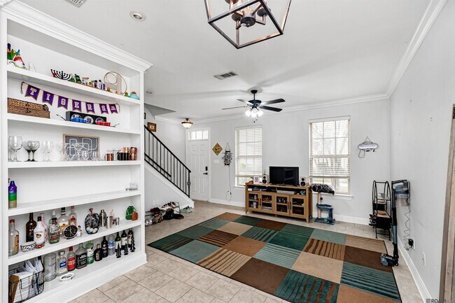 Building Photo - 10600 Lakes Blvd