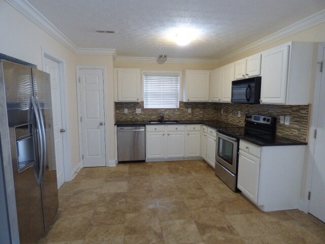 Building Photo - Hayden Crossing Home