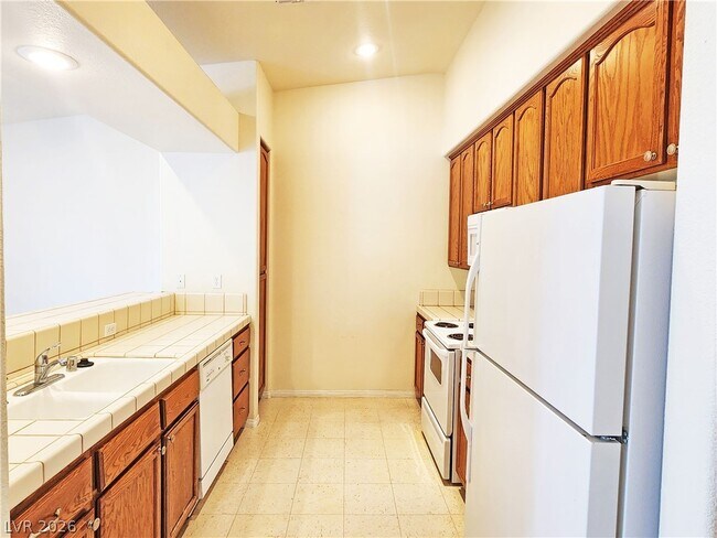 Building Photo - 1770 Pershing Ave