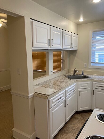 Building Photo - 119 Lawnside Ave