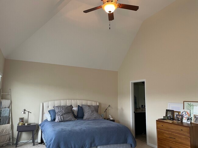 Building Photo - 311 Pebble Shore Dr