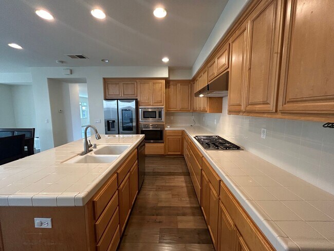 Building Photo - 1454 Azalea Dr