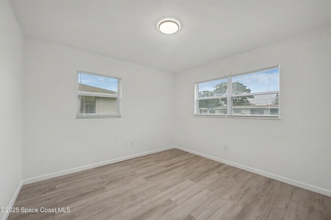 Building Photo - 990 Pinson Blvd