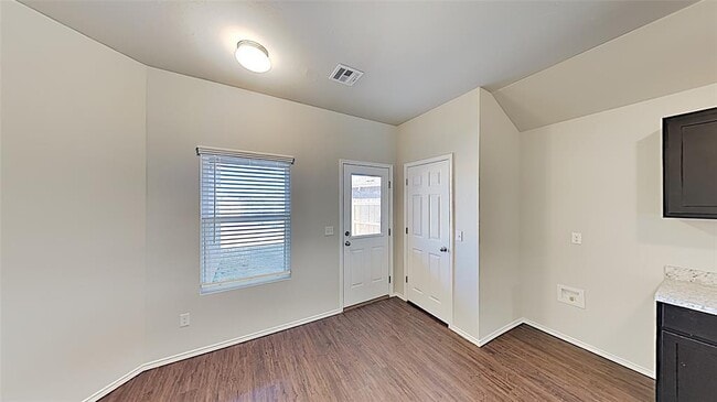 Building Photo - 10705 SW 23rd Ter
