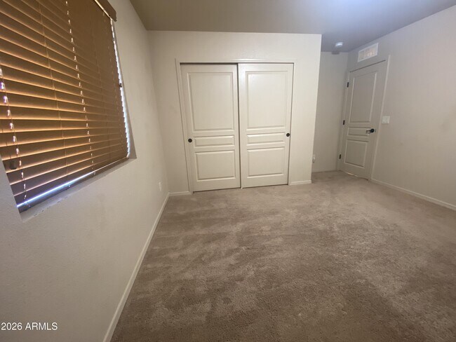 Building Photo - 1620 Biscayne Dr