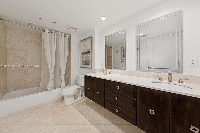Building Photo - 3000 N Ocean Dr