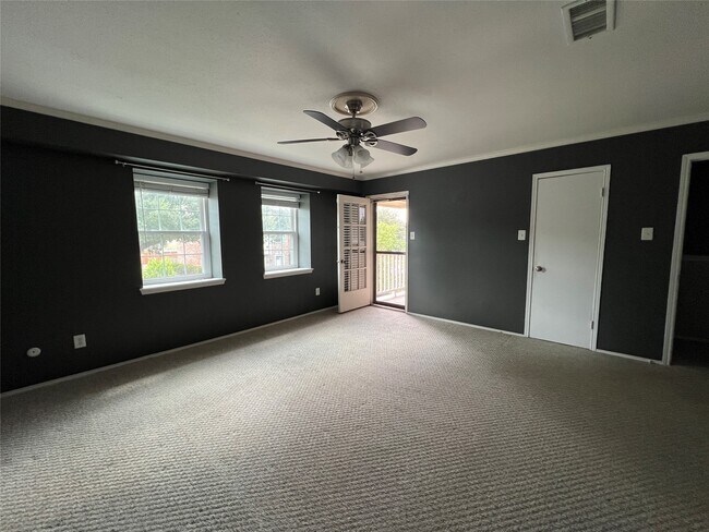 Building Photo - 5801 Lumberdale Rd