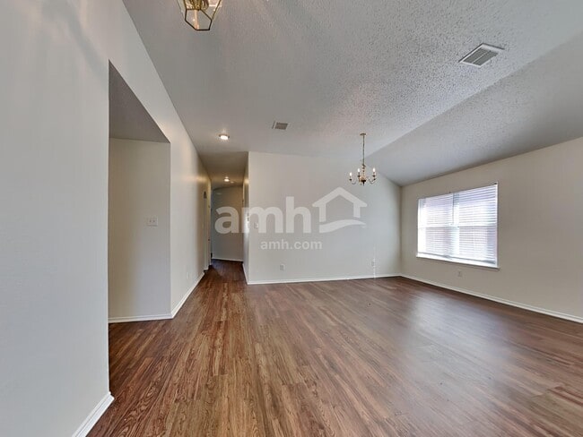 Building Photo - 524 Richmond Park Ln
