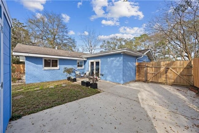 Building Photo - River Ridge Home Rental